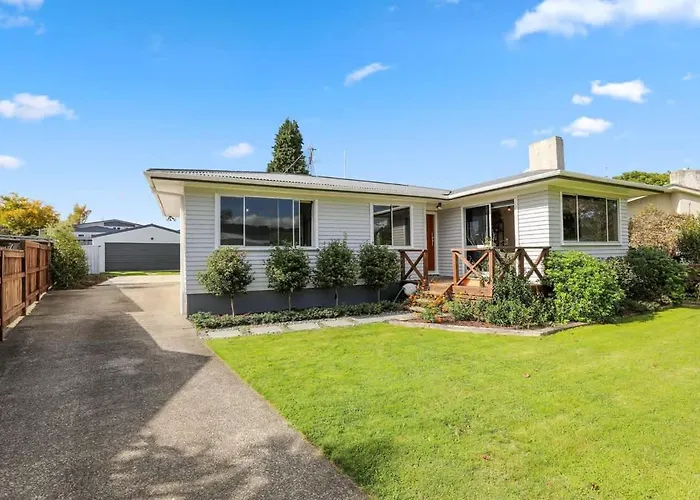 Holiday home Sunny Tawavale