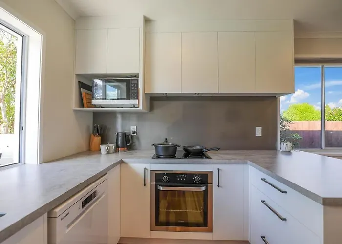 Sunny Tawavale Holiday home Rotorua
